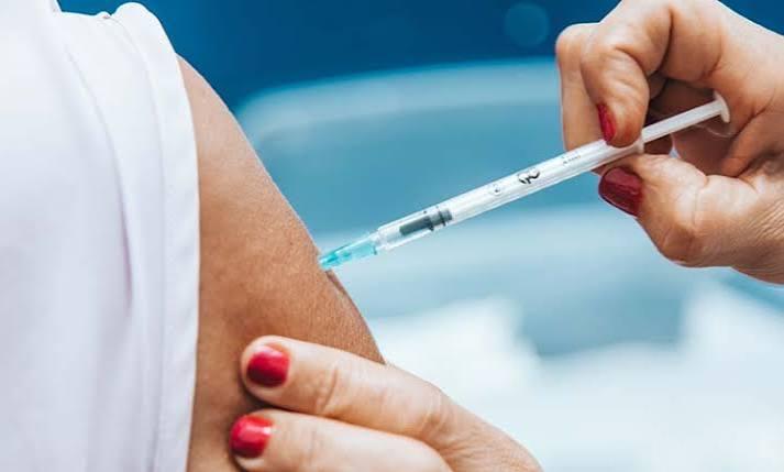 Maceió amplia vacinação contra a doença pneumocócica para pessoas a partir de 85 anos